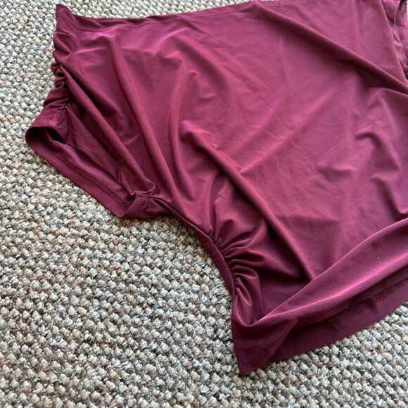 Shein burgundy top - Picture 3 of 6